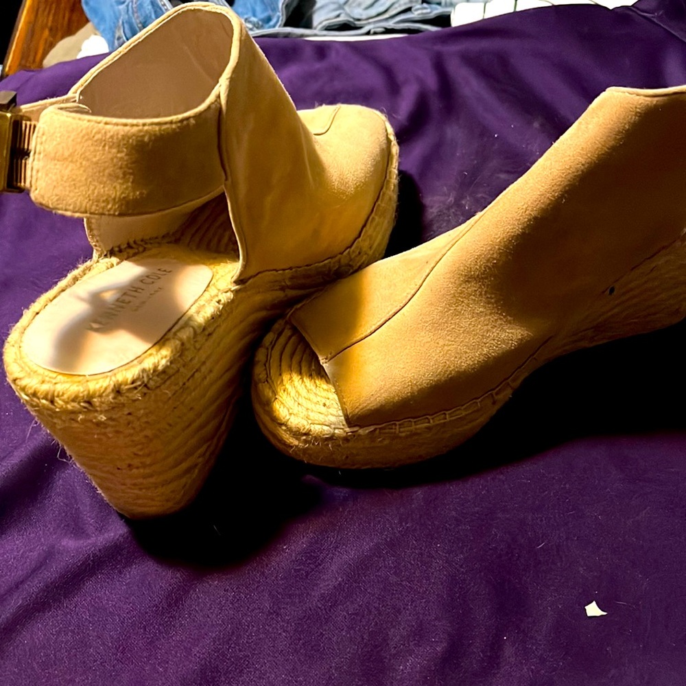 Summer wedge